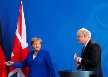 Merkel Gives Johnson 30 Days to Get Viable Backstop Alternative