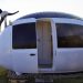 There is a self-sufficient and ecological caravan and it seems ideal for lovers of sustainable travel