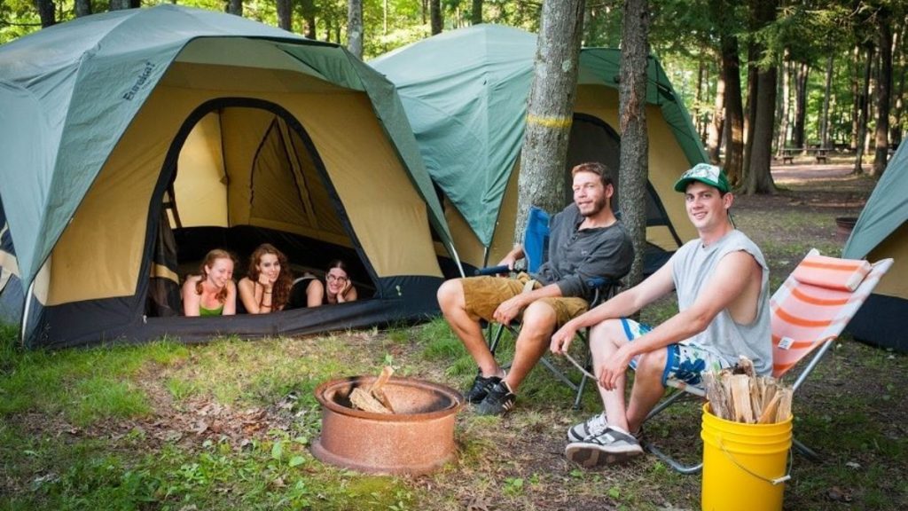 4 Things You Should Bring on Your Next Group Camping Trip