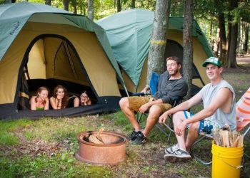 4 Things You Should Bring on Your Next Group Camping Trip