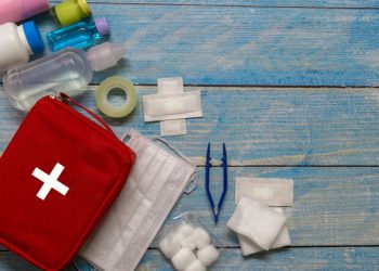 6 Tips for Spring Cleaning Your Emergency Kit