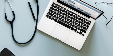 A Guide to The Kinds Of Software Used In Modern Healthcare